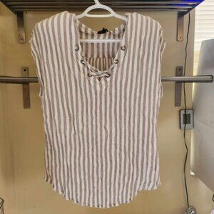 Torrid rayon crepe lace up dolman blouse Size 2 white & beige striped